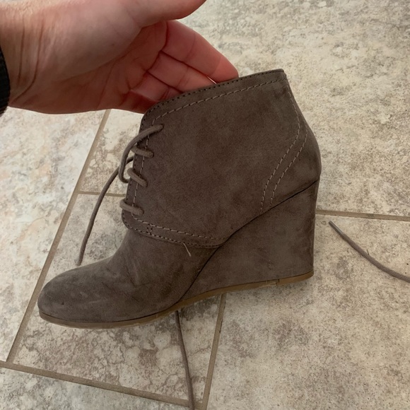 Suede booties - Picture 2 of 3